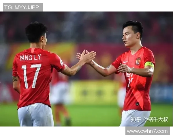 亚冠激战上海上港迎战浦和红宝石争夺小组出线权的关键之战