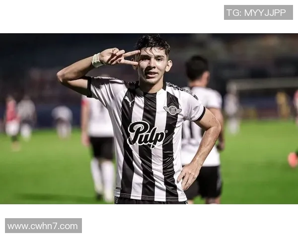 埃梅莱克与拉腊那体育激战正酣谁能在这场较量中笑到最后